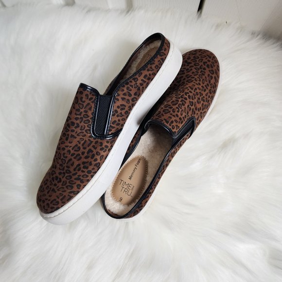 Time and  Tru Leopard Fur lined Mules - Picture 4 of 6